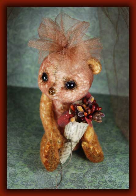 Chaleur Autumnmist a Harvest Celebration Bear 
