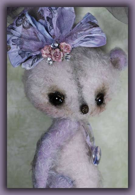 Jamie Sparklesmile a Haute Shabby Girl Bear