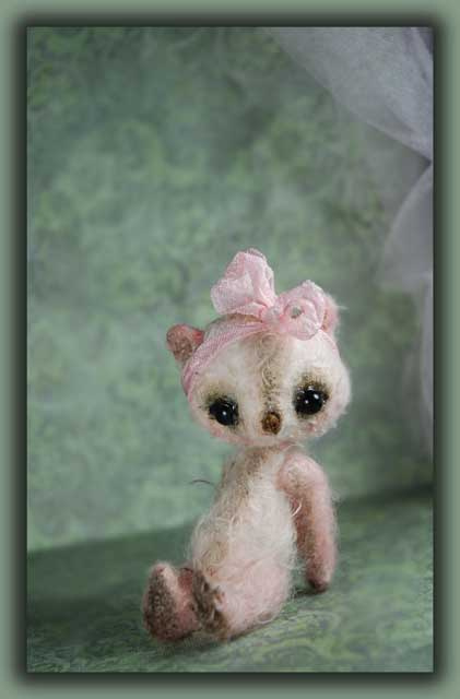 'LaLa Sweethug' a Haute Shabby Tiny Bear