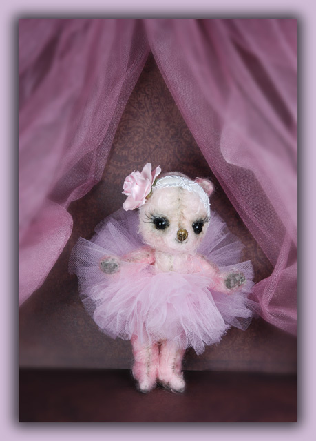 'Tippy Weestep' a Haute Shabby Ballerina Bear