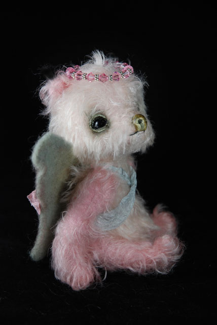 'Bonbon Angelique' an Angel Bear